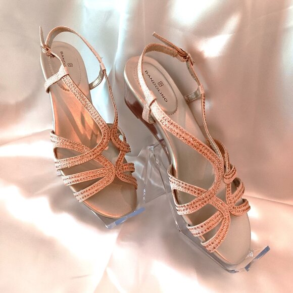 EUC 💥 BANDOLINO GYALA 2 WEDGE LEATHER SLING BACK SANDALS ~ SIZE 7 ~ GORGEOUS! - Picture 1 of 8